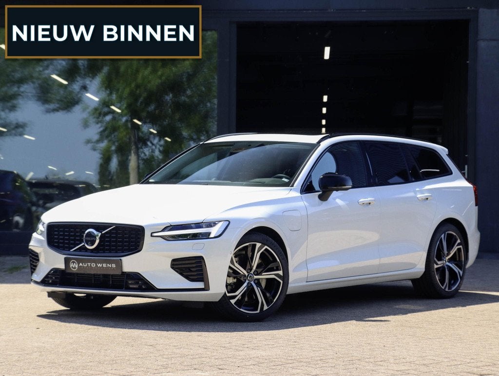 Volvo V60 T8 AWD Ultra Dark Bowers & Wilkins Massagestoelen, Automaat, Gebruikt, Euro 6, 4 cilinders