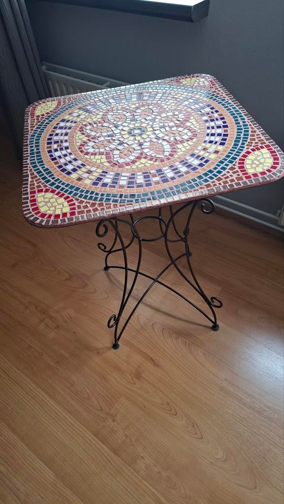 Mozaïek bijzettafel  - Uniek design, Huis en Inrichting, Tafels | Eettafels, Ophalen, Gebruikt, 50 tot 100 cm, Overige materialen