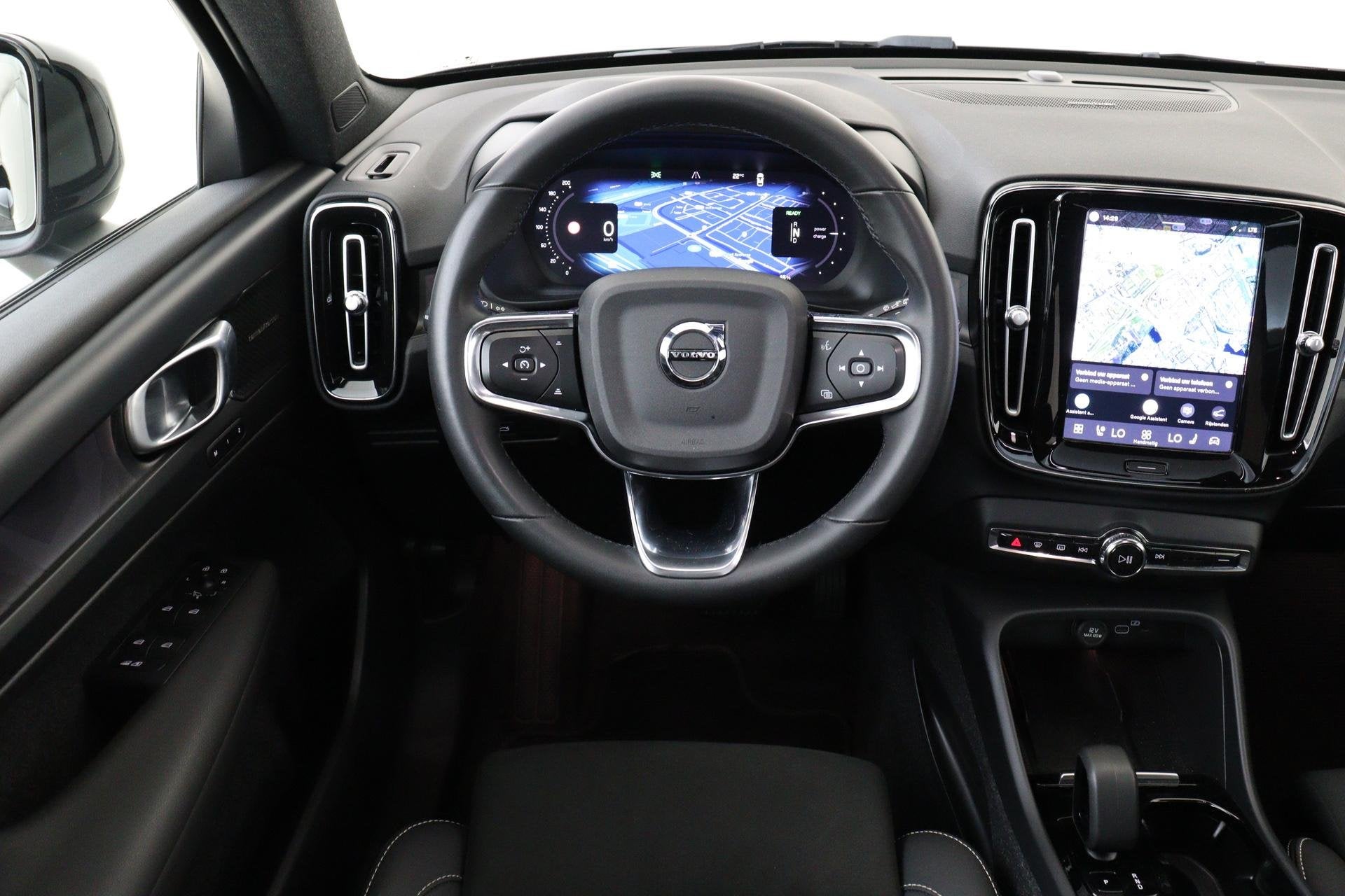 Volvo XC40 RECHARGE TWIN ULTIMATE 78 kWh *VOL!* -PANO.DAK|HA, Auto's, 12 maanden, Leder en Stof, Zwart, Origineel Nederlands