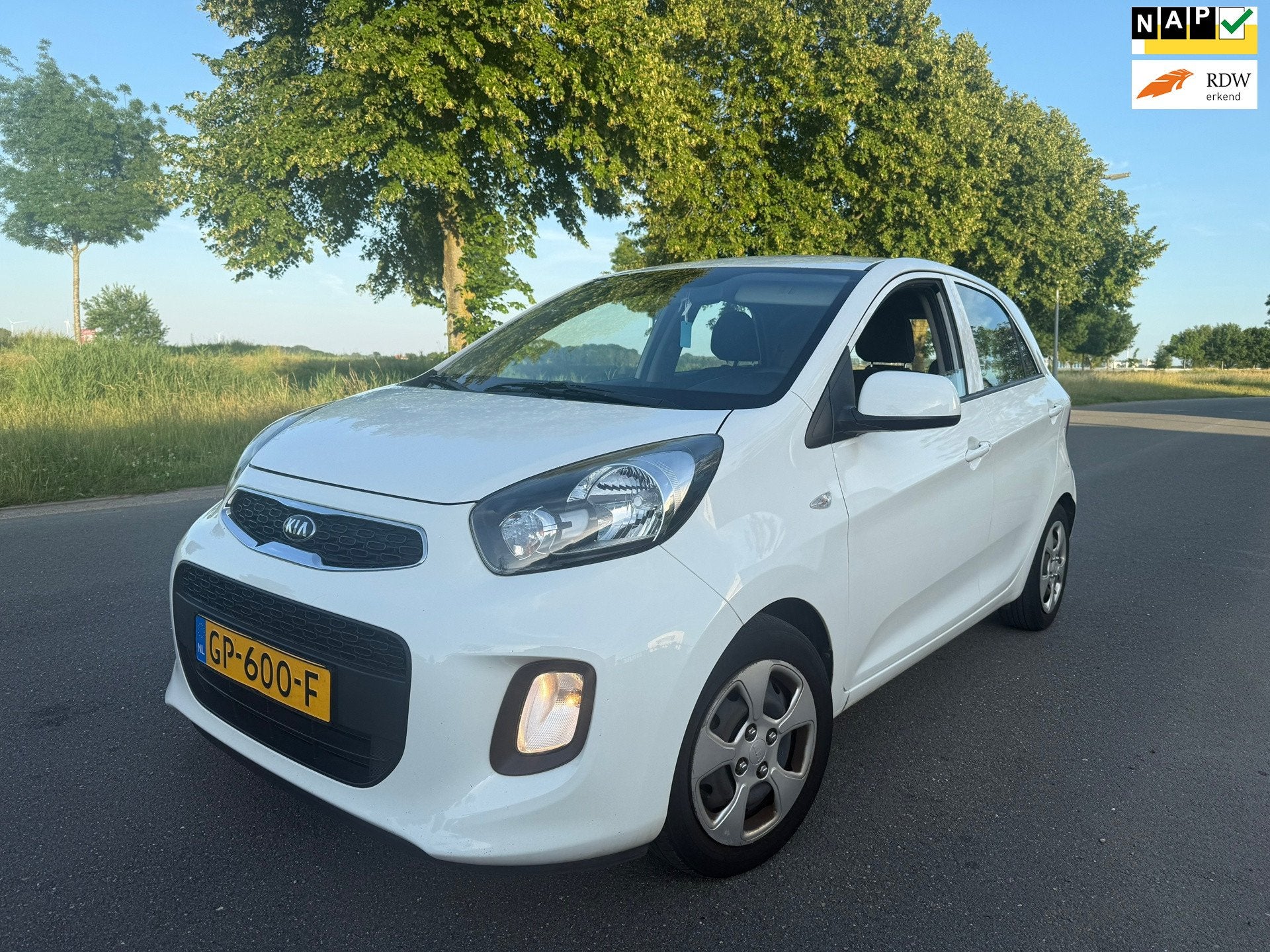 Kia Picanto 1.0 CVVT ComfortLine NAP/AIRCO/APK 7-2027, Voorwielaandrijving, Euro 5, Gebruikt, Emergency brake assist