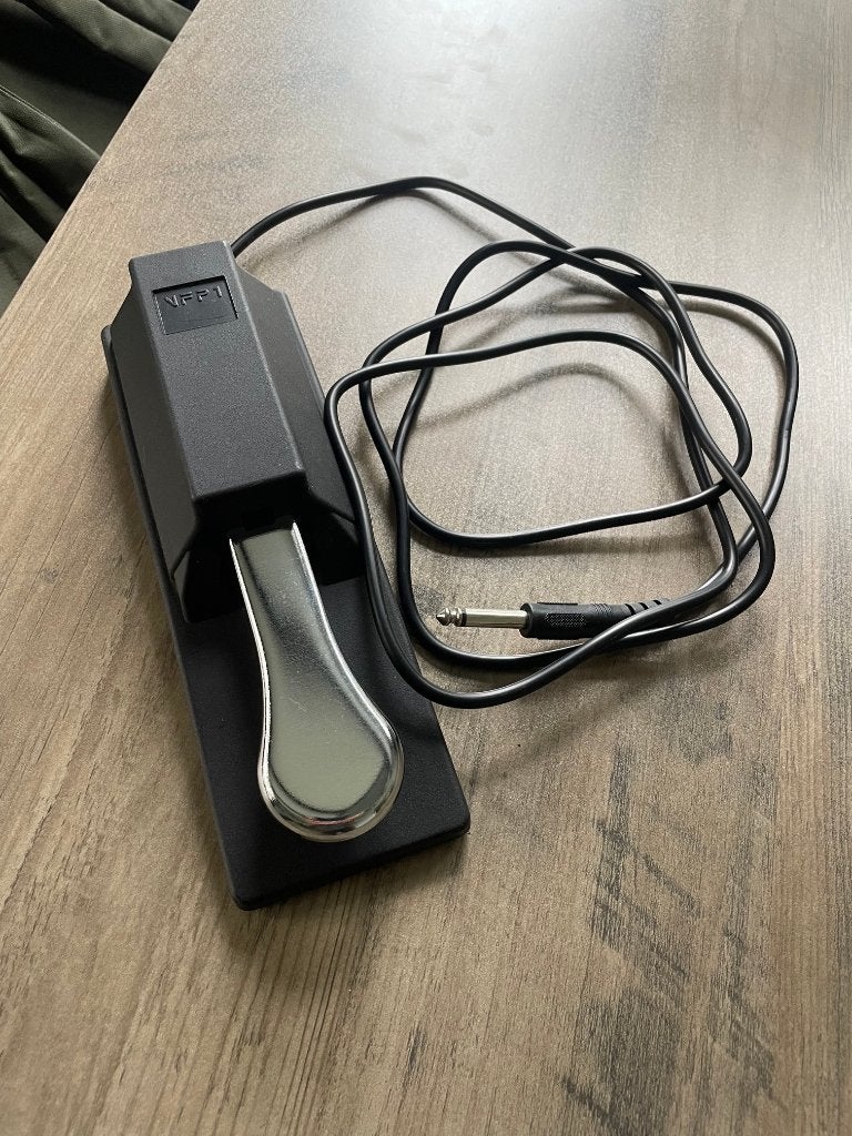 Studiologic/FATAR VFP1 sustain-pedaal (PS-10/PS-15-switch), Muziek en Instrumenten, Ophalen of Verzenden, Zo goed als nieuw, Overige aantallen