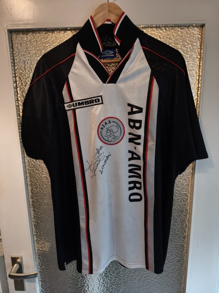 Origineel Ajax Uitshirt 98-99 gesigneerd door Jari Litmanen, Ophalen of Verzenden, Zo goed als nieuw, Ajax, Shirt