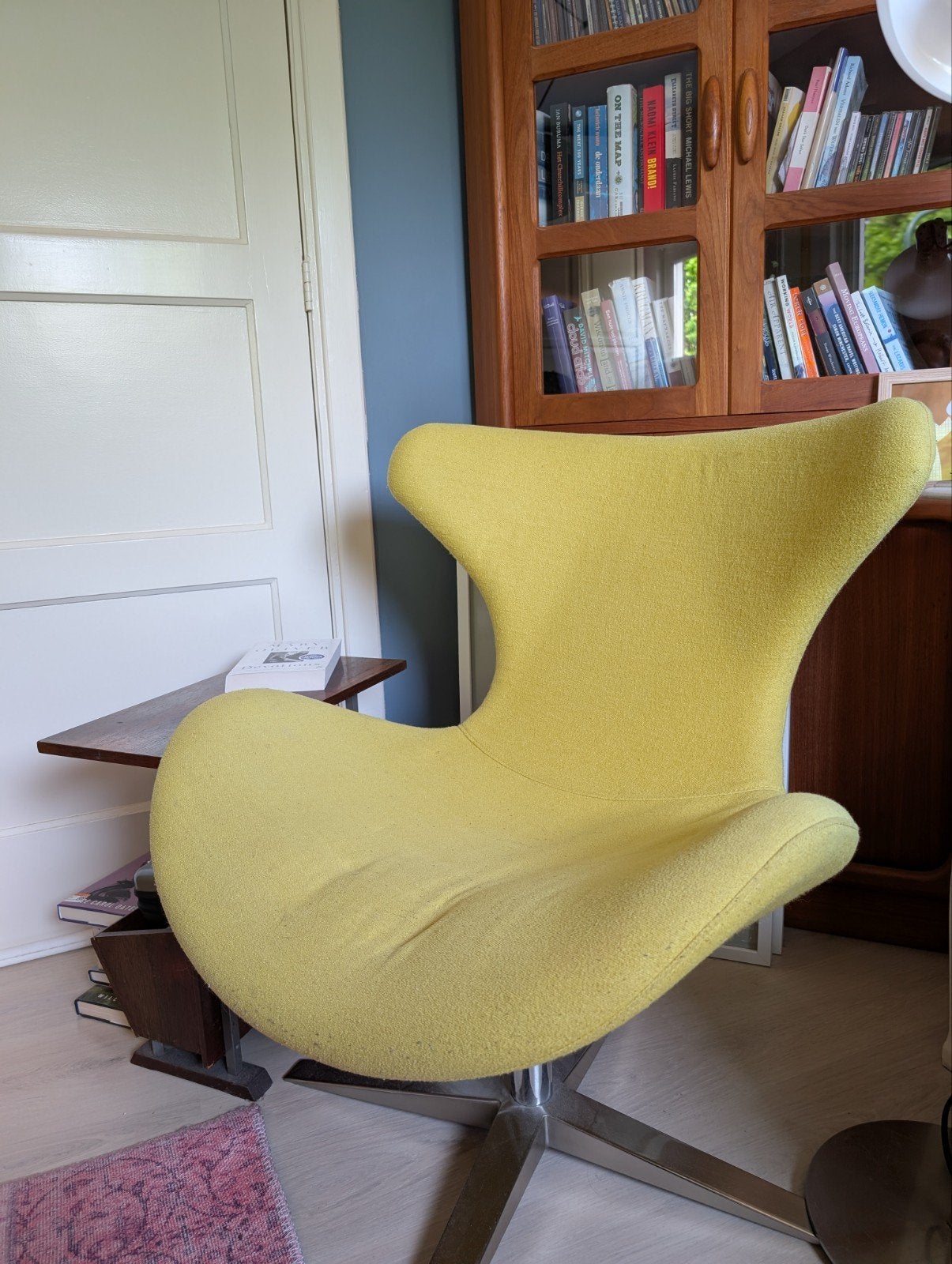 Draaifauteuil geel egg chair, Ophalen