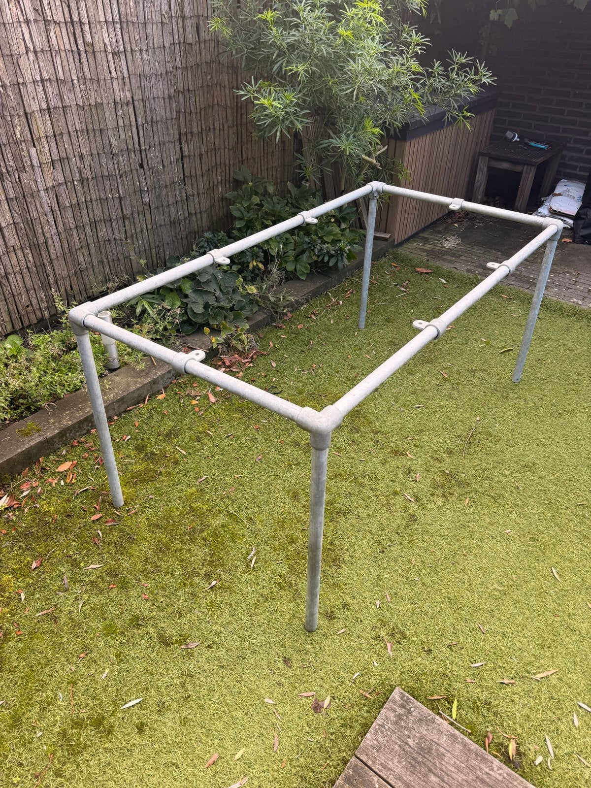 Steigerbuis onderstel voor eettafel, Ophalen, Gebruikt, 50 tot 100 cm, Vier personen