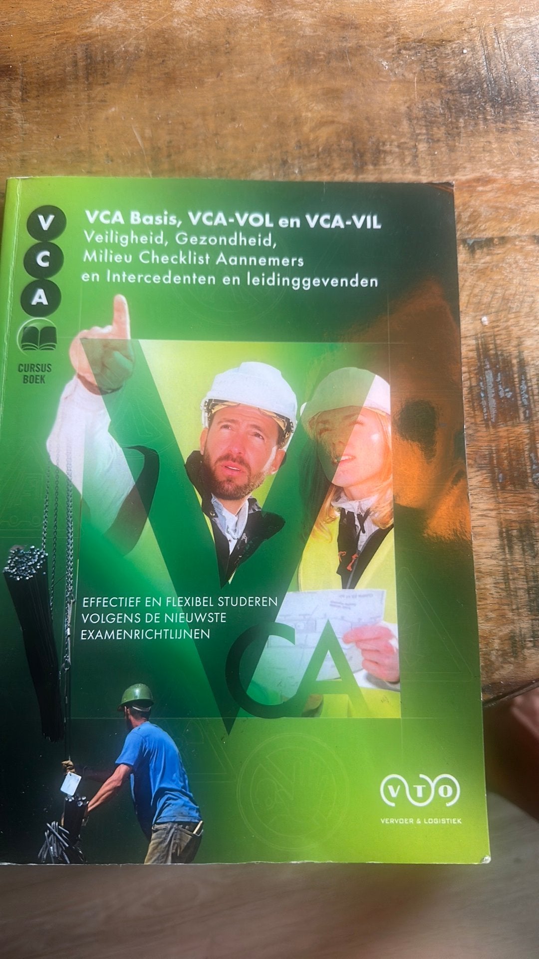 VCA Basis, VCA-VOL en VCA-VIL, Ophalen of Verzenden, Zo goed als nieuw, Overige niveaus, Nederlands