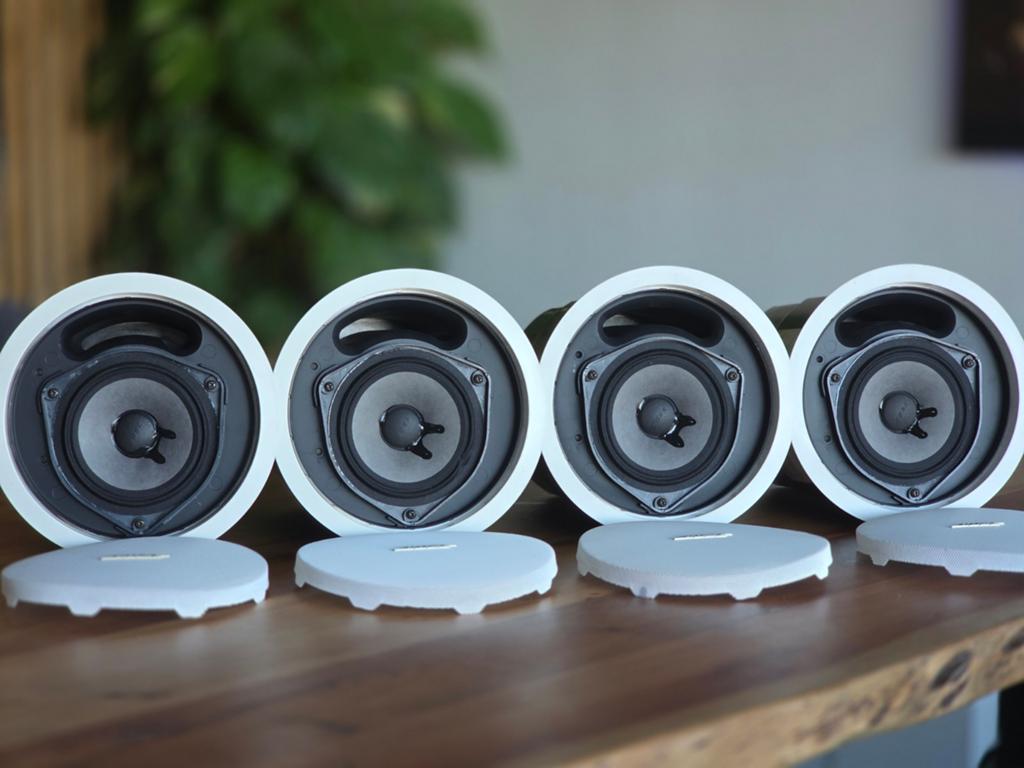 BOSE MODEL 32 INBOUW LUIDSPREKERS, Ophalen, Gebruikt, Bose, Minder dan 60 watt