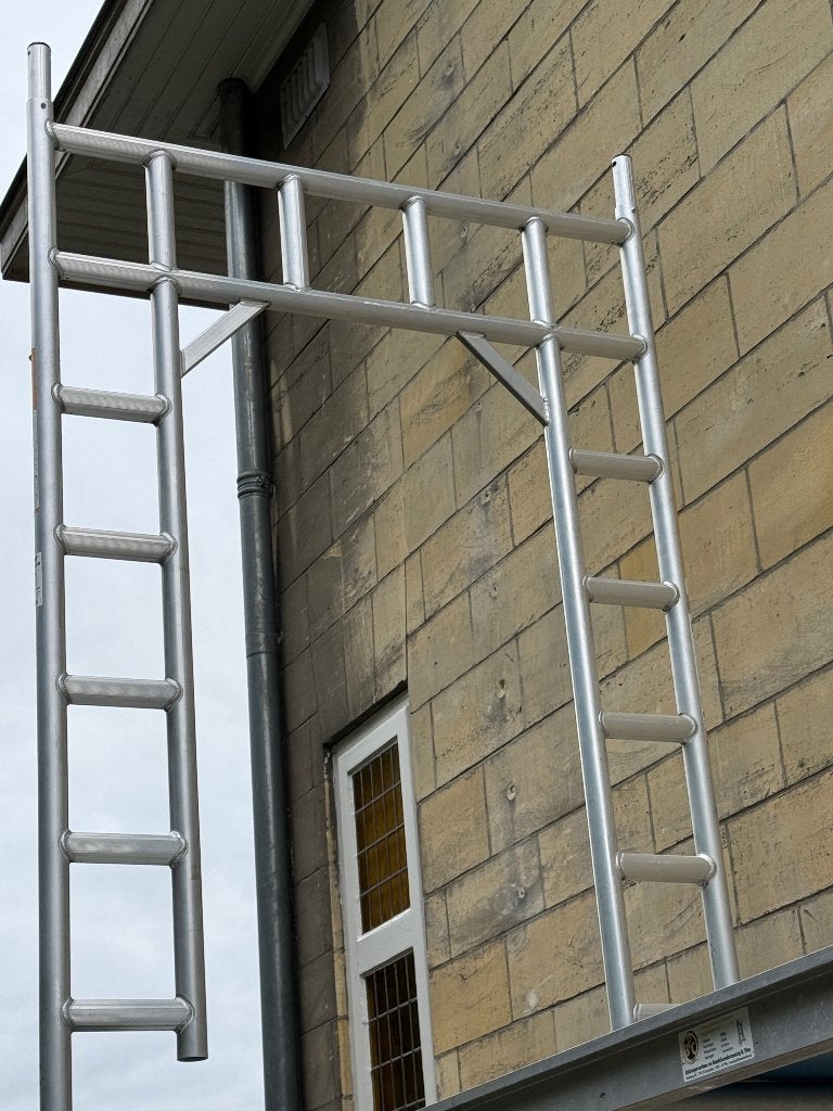 Doorloopframe 135 (middendoorloop), Ophalen, Zo goed als nieuw, Rolsteiger of Kamersteiger, Minder dan 2 meter