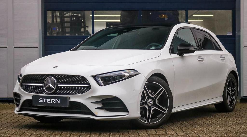 Mercees Benz A 180 Business Solution AMG | Nightpakket, Automaat, 136 pk, Zwart, Wit