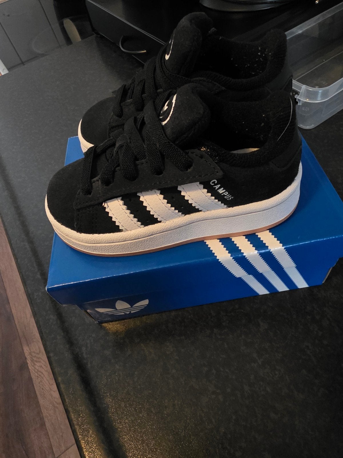Adidas Campus Comfort Zwart Wit - Maat 23,5, Kinderen en Baby's, Kinderkleding | Schoenen en Sokken, Ophalen of Verzenden