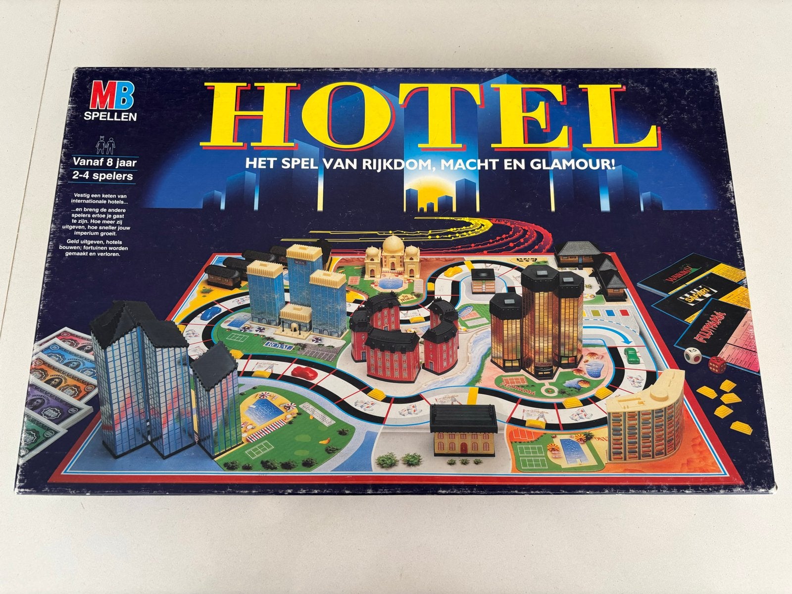Hotel Bordspel MB Spellen - Klassiek Vastgoedspel, Een of twee spelers, Ophalen of Verzenden, Gebruikt