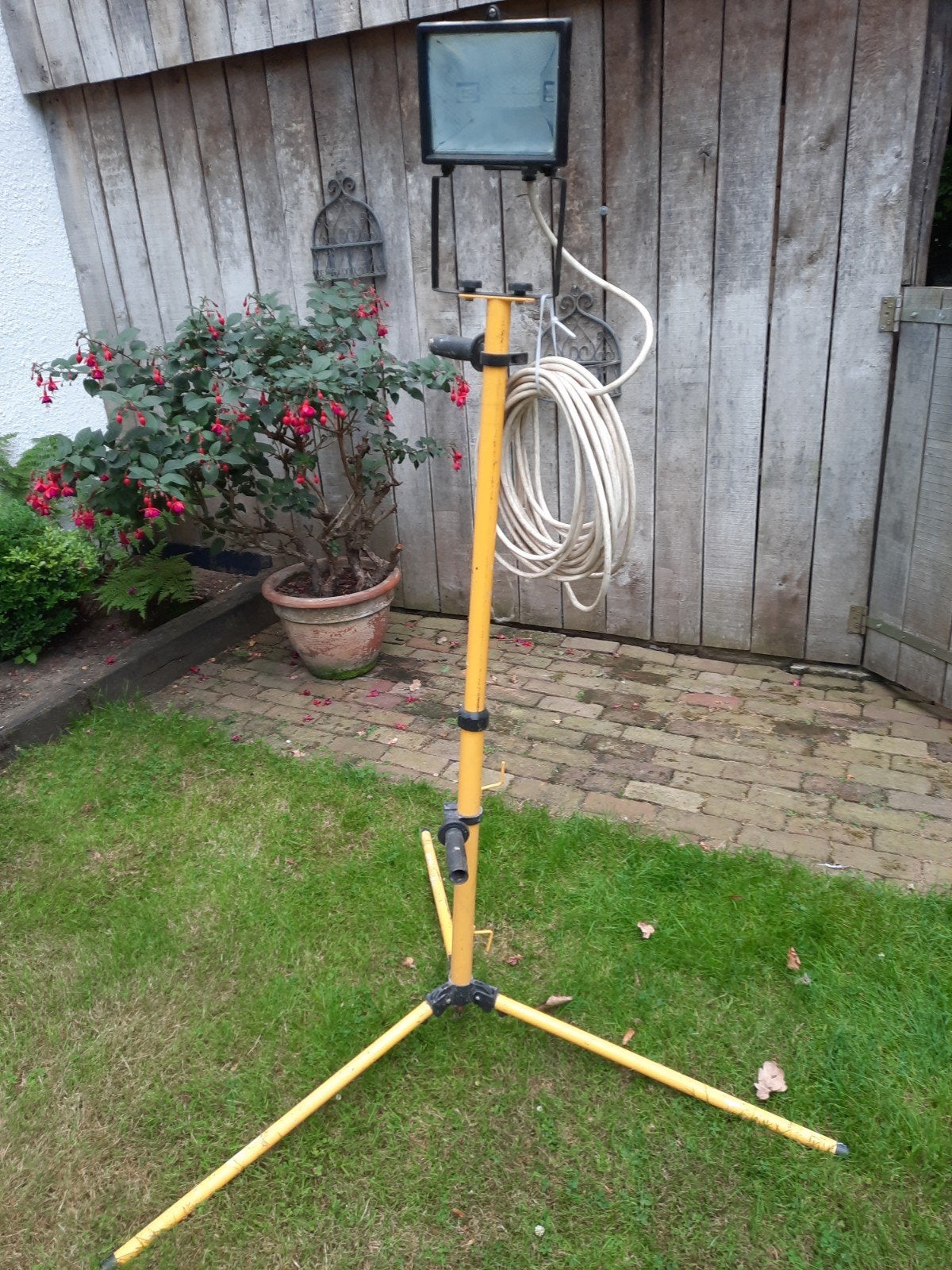 tekoop bouwlamp op statief, Doe-het-zelf en Verbouw, Bouwverlichting, Ophalen, Gebruikt, 500 watt of meer, Overige typen