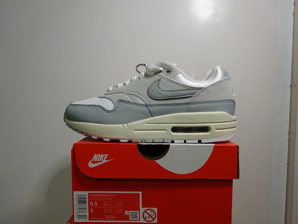Nike Air Max 1 87 Pure Platinum Maat 37.5, Nike, Nieuw, Ophalen of Verzenden, Sneakers of Gympen