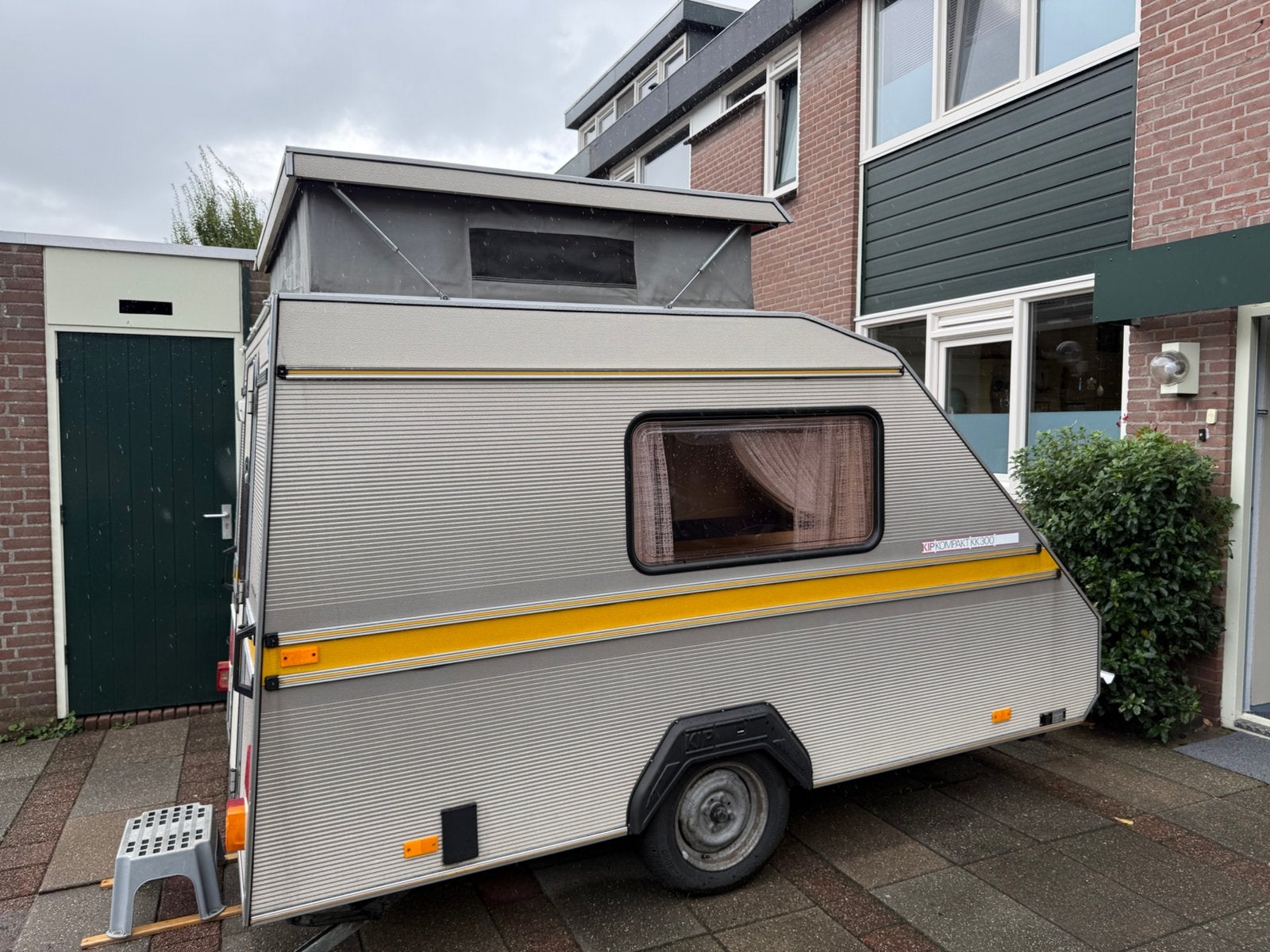 Kip Kompakt KK300 uit 1986 – hefdak – incl. kampeerspullen, Standaardzit, Kip, Hefdak, Particulier