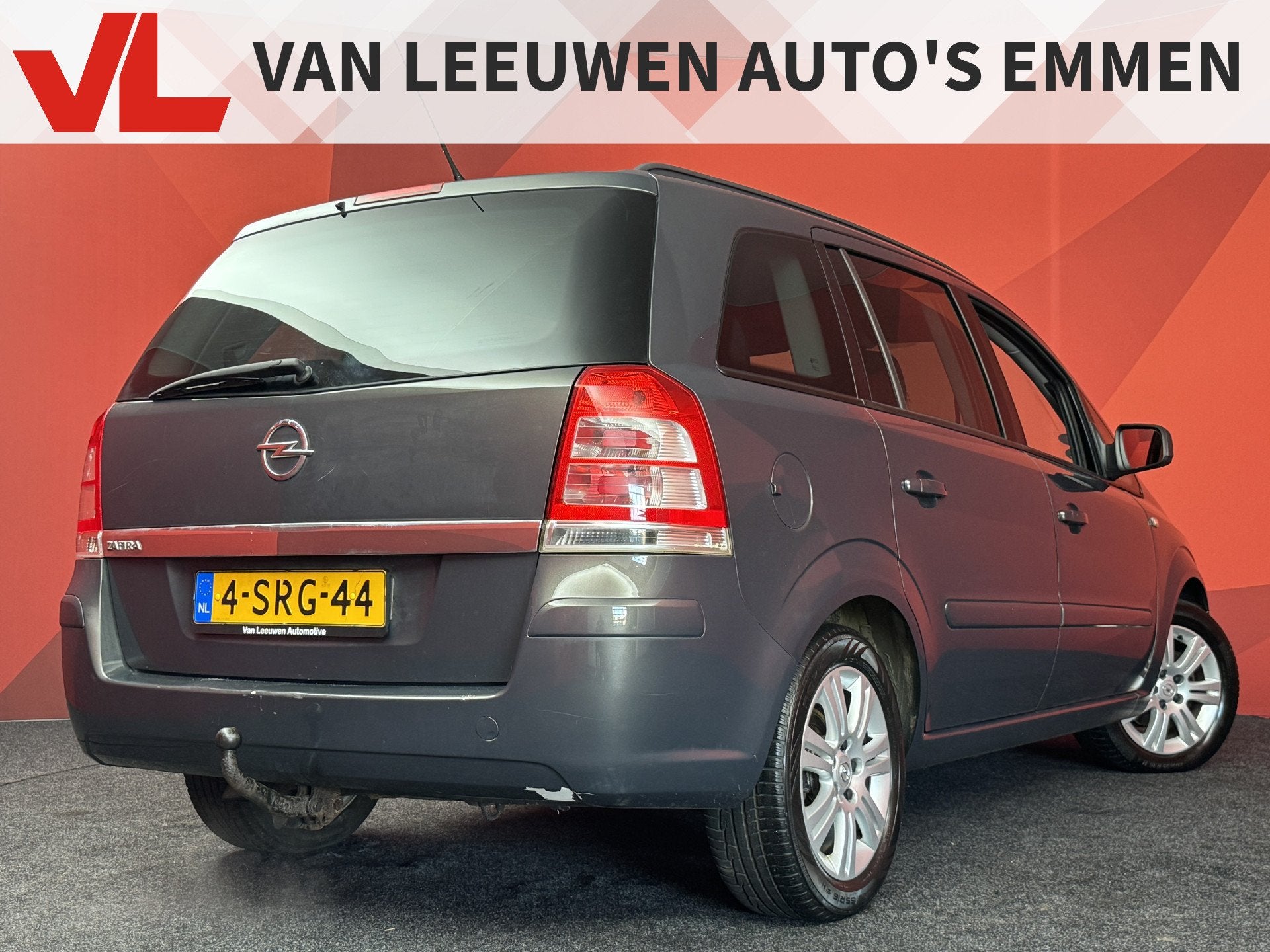 Opel Zafira 1.8 Cosmo | APK 23-10-2027 | Trekhaak |, Auto's, Voorwielaandrijving, Euro 5, Stof, Gebruikt