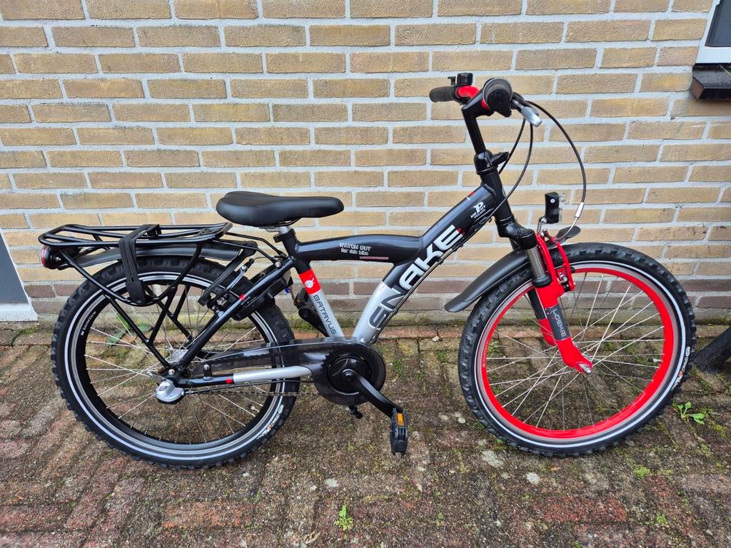 Loekie Snake 22 inch - zeer nette - Jongensfiets, Ophalen, Batavus Snake Alpina Trial Yabber cube bulls loekie sparta, Zo goed als nieuw