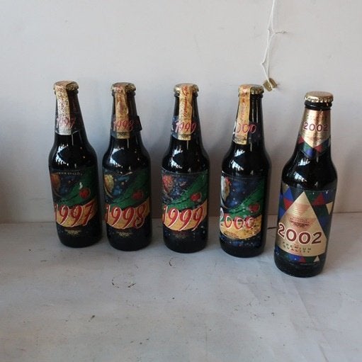 Heineken bier 1997 1998 1999 2000 2002 jubileum met glazen, Verzamelen, Biermerken, Ophalen of Verzenden, Gebruikt, Glas of Glazen