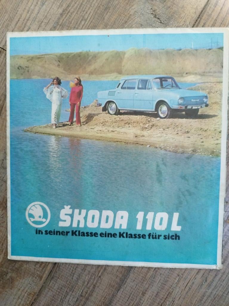 Skoda 110 L brochure uit 1972, Ophalen of Verzenden, Gelezen, Skoda