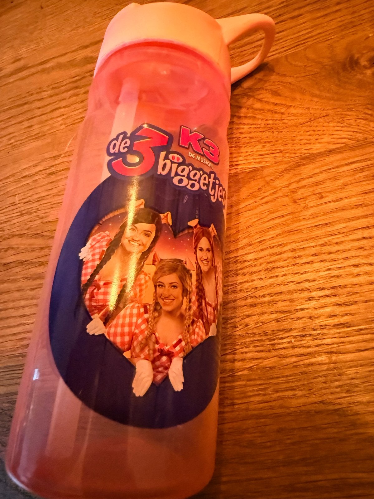 K3 De 3 Biggetjes drinkfles met rietje, Ophalen of Verzenden, Gebruikt