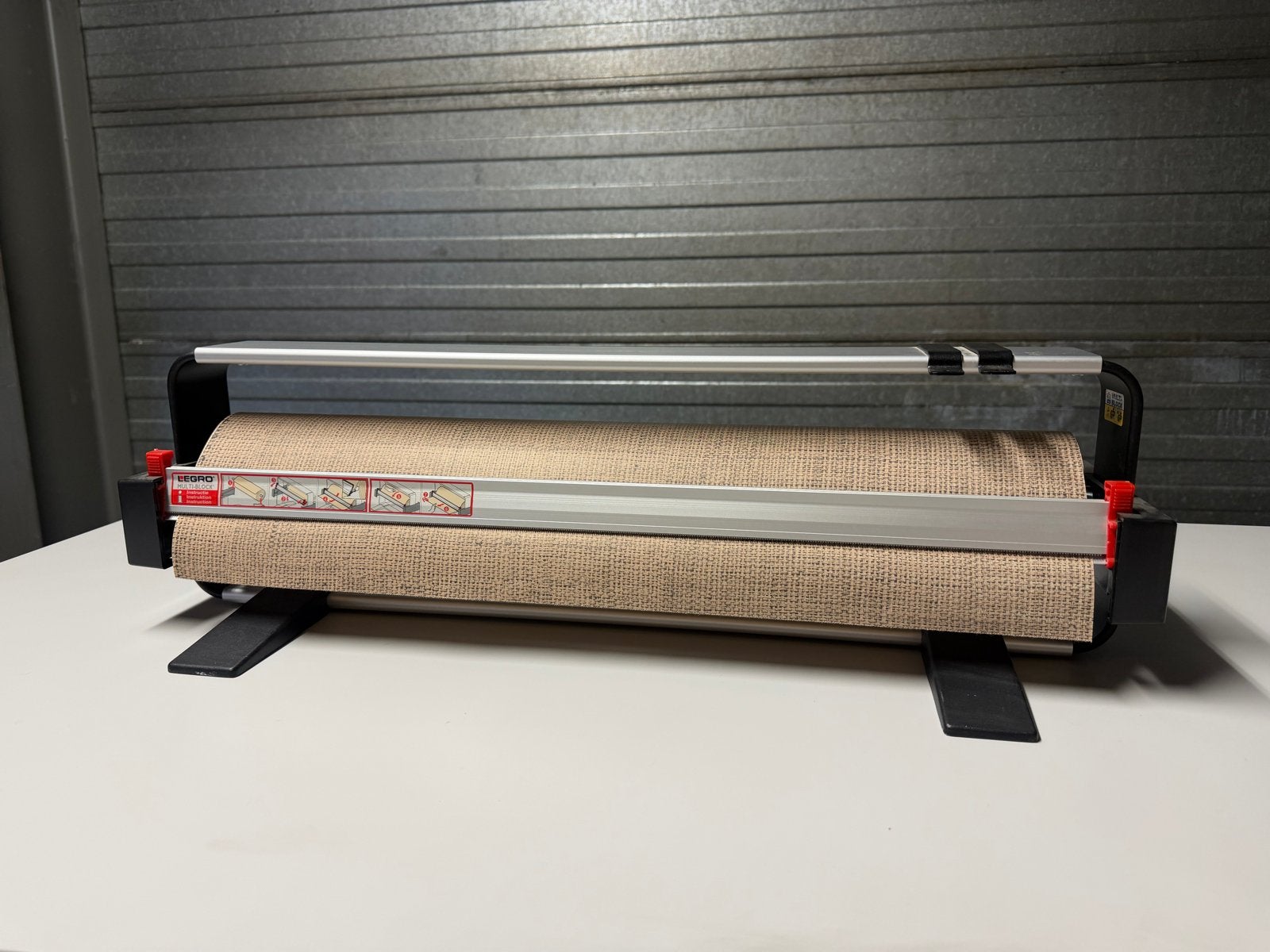 Legro inpakmachine voor papier of folie, Gebruikt, Geschikt voor karton, Gereedschap of Toebehoren, Metaal