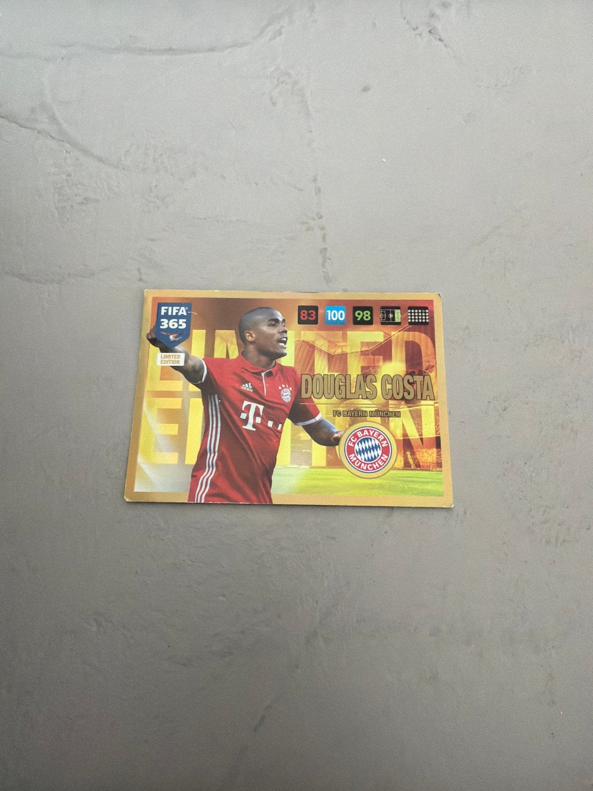 Panini FIFA 365 Limited Edition Douglas Costa Bayern München, Ophalen of Verzenden, Zo goed als nieuw, Buitenlandse clubs, Spelerskaart