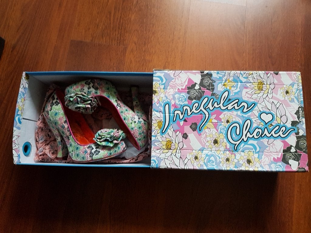 Irregular choice - zeer aparte gebloemde pumps maat 37, Pumps, Overige kleuren, Nieuw, Ophalen of Verzenden