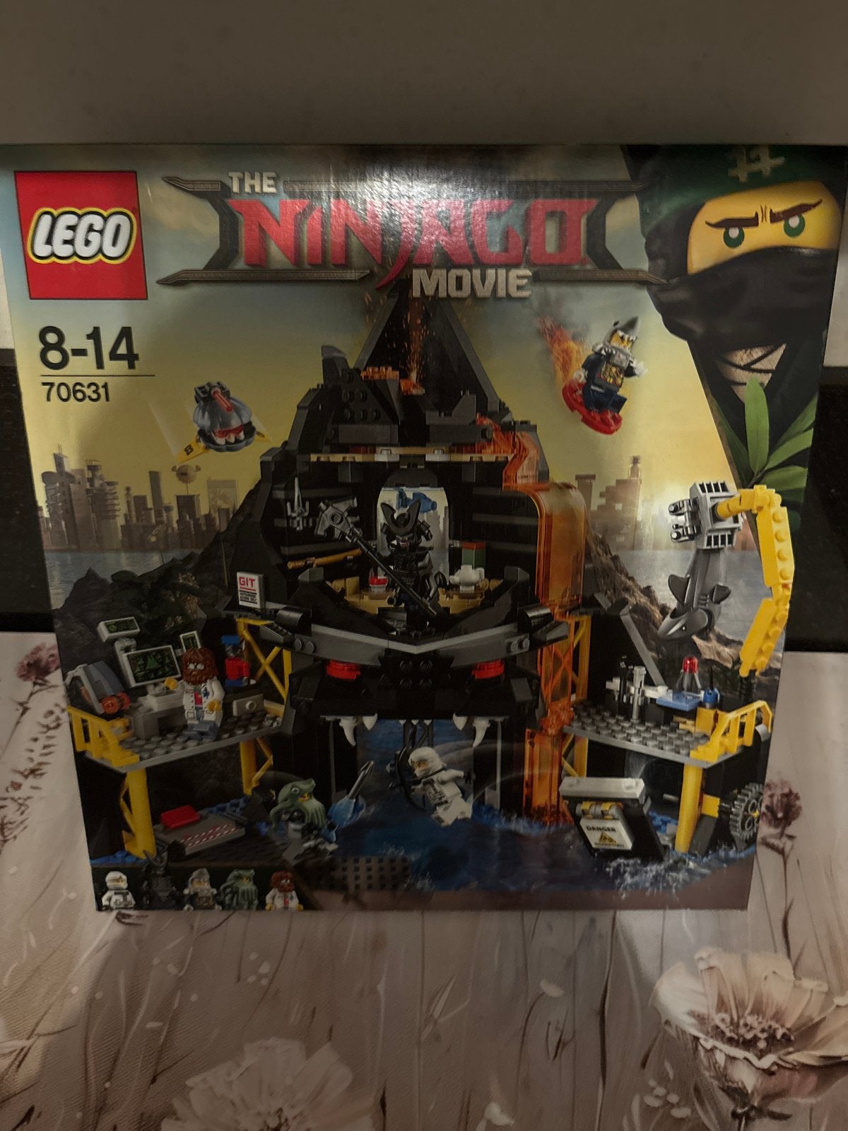 Lego Ninjago Movie 70631 Garmadon's Vulkaanbasis, Lego, Ophalen of Verzenden, Zo goed als nieuw, Inclusief doos