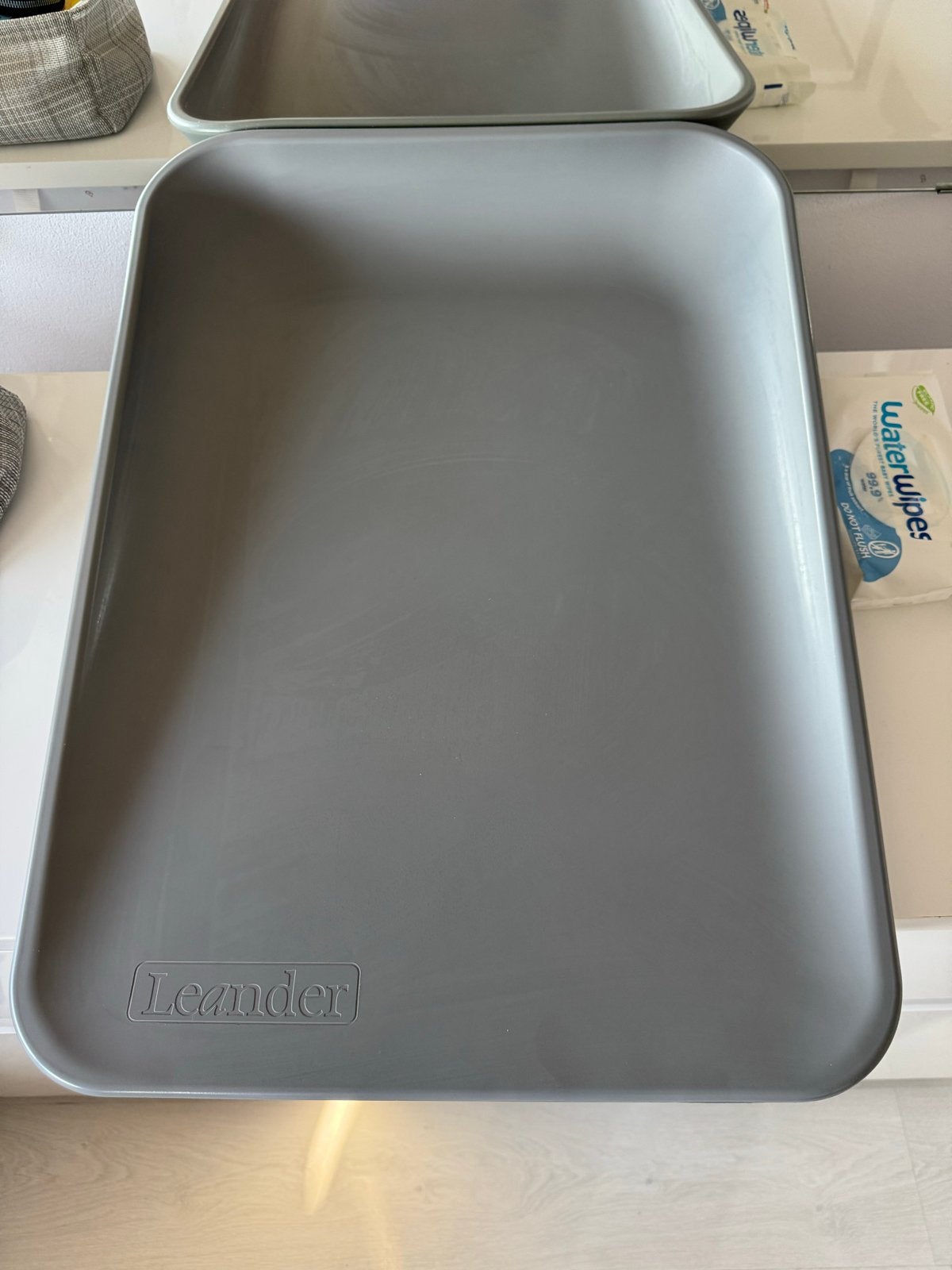 Leander Matty Aankleedkussen - Pearl Grey, Kinderen en Baby's, Ophalen, Zo goed als nieuw, Aankleedkussen, Overige merken