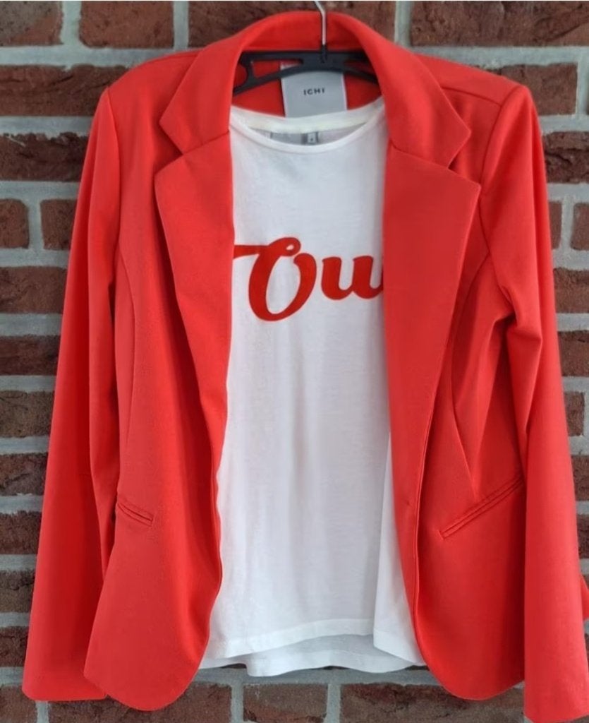 Te Koop: Ichi Blazer+Shirt+Broek Maat M Koraal Rood, Kostuum of Pak, Zo goed als nieuw, Ichi, Rood
