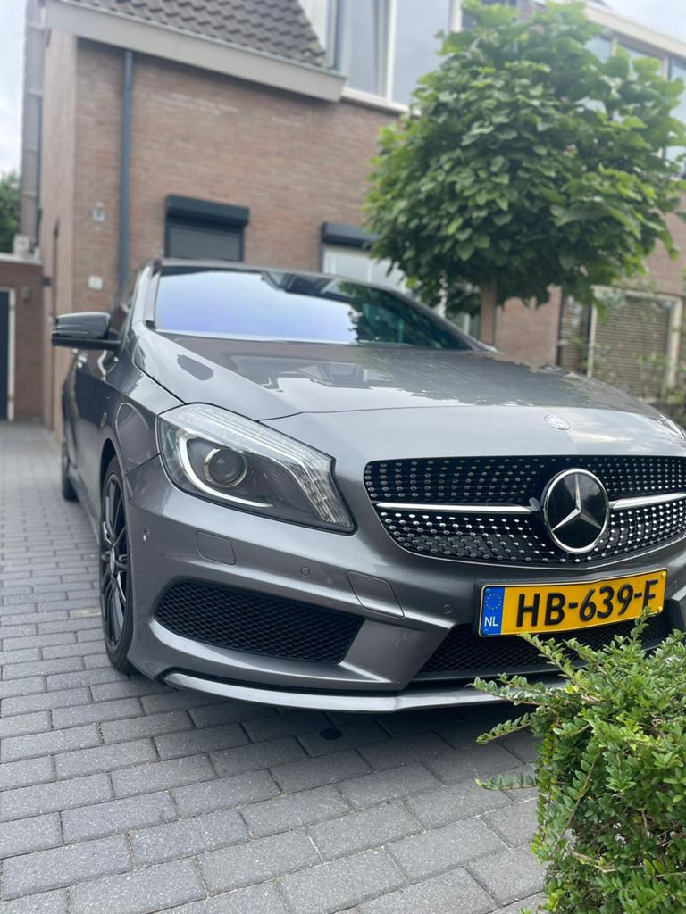 Mercedes-Benz A-Klasse A180 AMG styling NAP 1.6, Voorwielaandrijving, Zwart, 4 cilinders, 122 pk