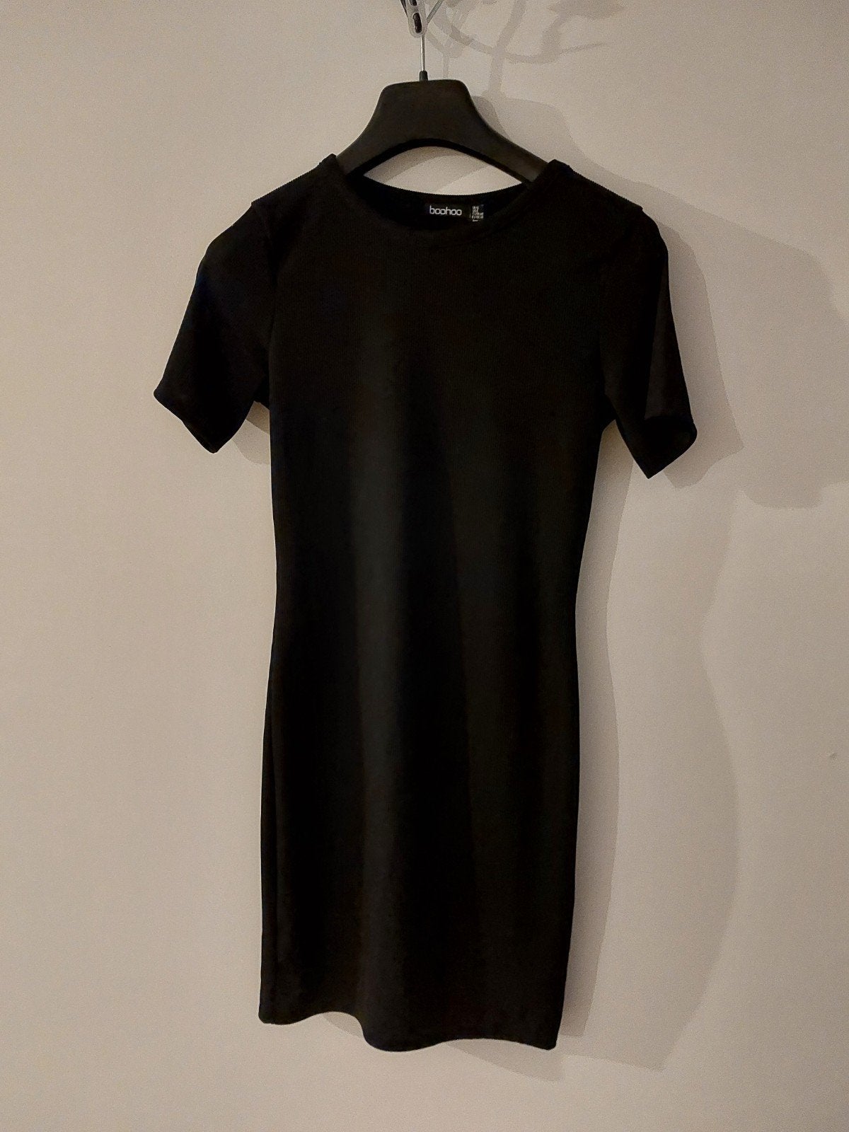 Boohoo jurkje maat 38, Kleding | Dames, Maat 38/40 (M), Zwart, Ophalen of Verzenden, Zo goed als nieuw