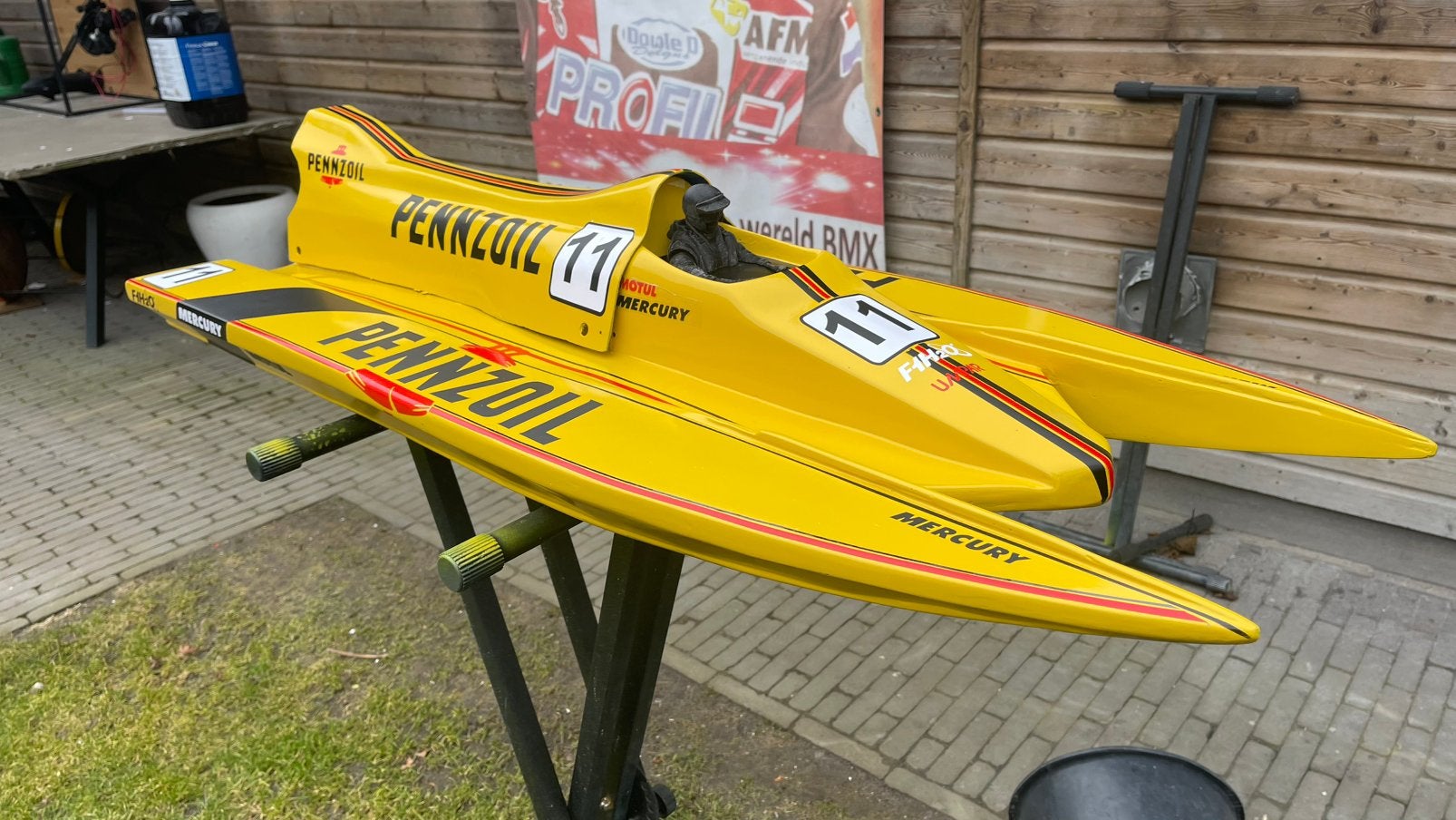 1/4 F1, Ophalen, Nieuw