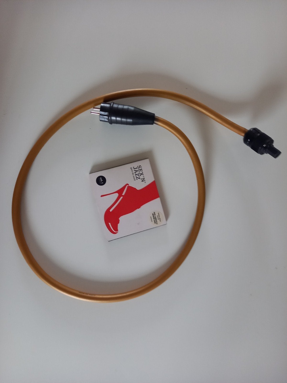 ***The Mainstream Hybrid Van den Hul 1.50 m.***, Ophalen, Minder dan 2 meter, Componentkabel