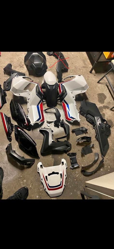 Honda X-ADV 750 plastic kappen set - gebruikt, Ophalen of Verzenden, Gebruikt