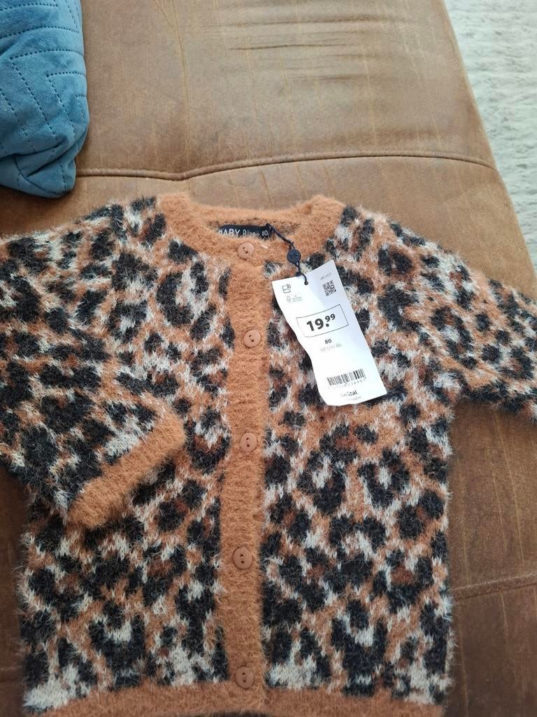Nieuw wollen vestje met panterprint - maat 80, Kinderen en Baby's, Ophalen, Baby Blue, Nieuw, Truitje of Vestje