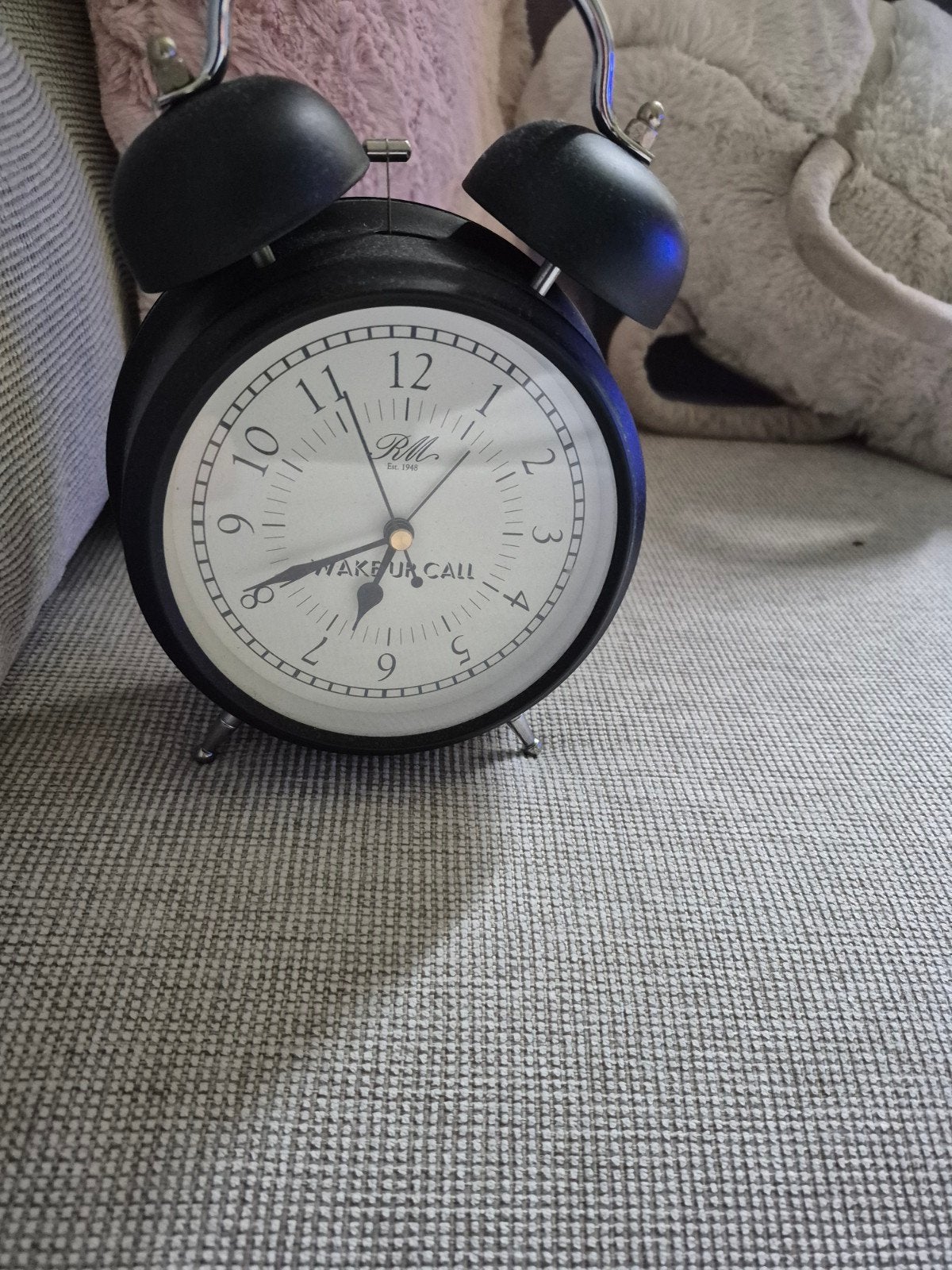 Zwarte Wekker van riviera maison 'Wake Up Call', Huis en Inrichting, Woonaccessoires | Klokken, Ophalen of Verzenden, Gebruikt