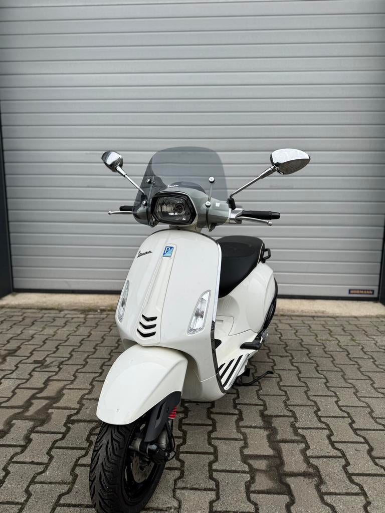 Vespa sprint 2018 iget 7xxx km brom, Ophalen of Verzenden, Zo goed als nieuw, Overige typen, Vespa