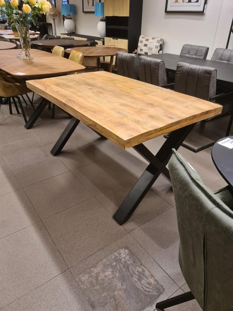 Nieuwe eettafel 150x90cm mangohout kruispoot €235, Ophalen, Hout, ., Nieuw