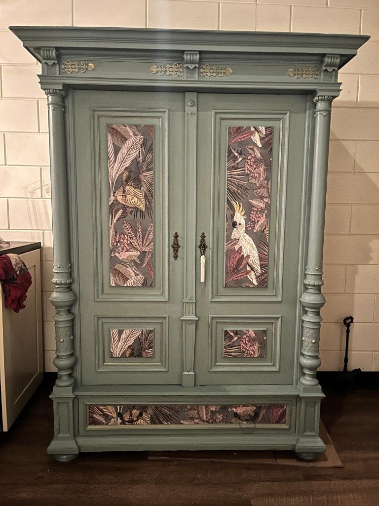 Unieke handgeschilderde kast met tropisch decor, Ophalen of Verzenden