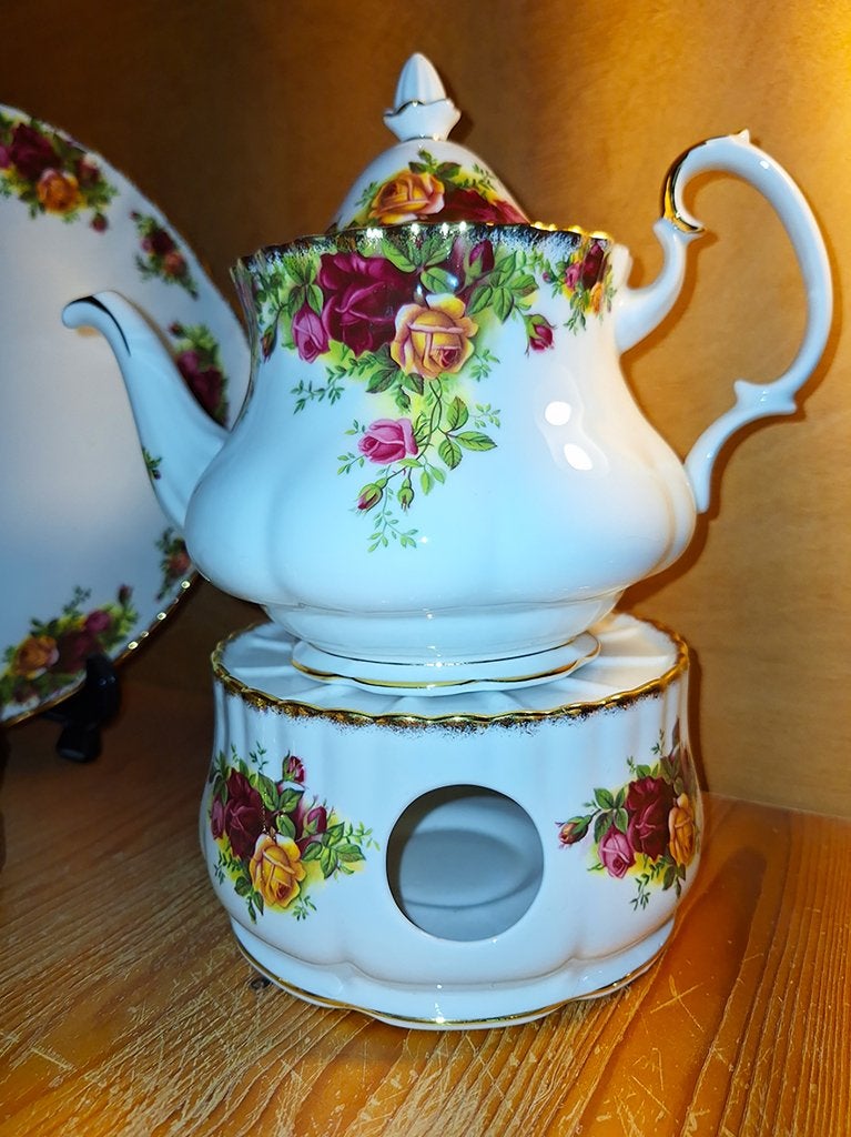 28 delig Old Country Roses servies Origineel logo 1963/1972, Verzamelen, Ophalen of Verzenden, Zo goed als nieuw, Porselein, Bestek