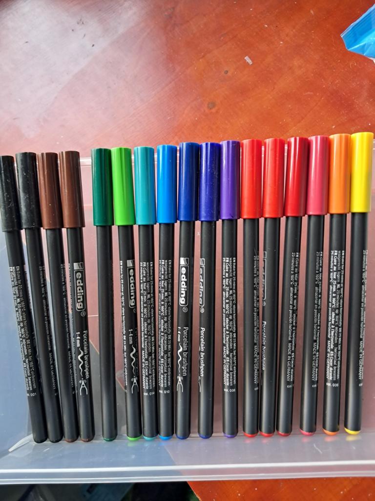 Edding Porselein Brushpennen - Ongebruikt, Hobby en Vrije tijd, Schilderen, Ophalen of Verzenden