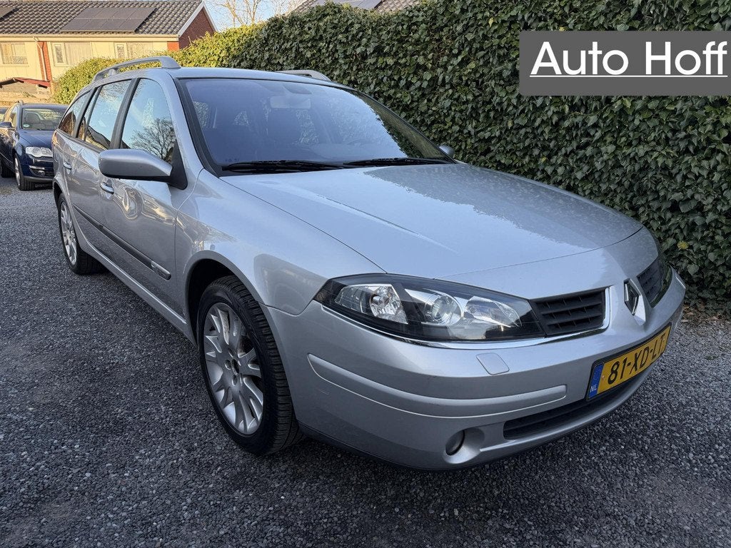 Renault Laguna Grand Tour 2.0-16V Tech Line Automaat | Xenon, Auto's, Gebruikt, Parkeersensor, 4 cilinders, Leder en Stof