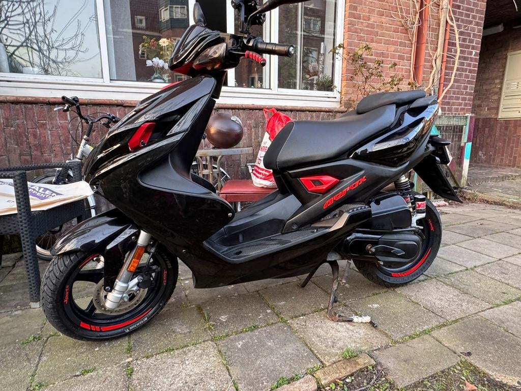 Yamaha Aerox 2017 - Goed onderhouden met getinte lichten, Ophalen of Verzenden, Gebruikt, Yamaha