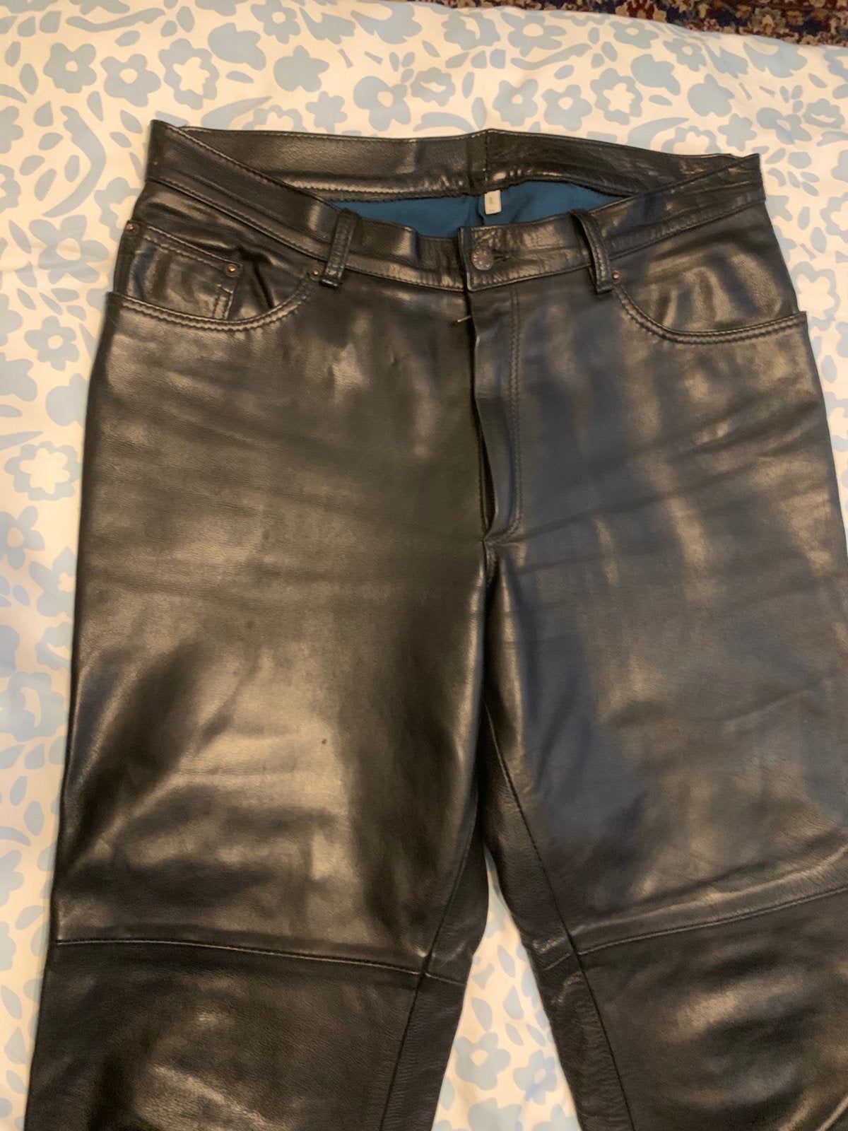 Gay interest Zwarte Leren Broek heren maat 50 jeansmaat 33, Ophalen, Gedragen