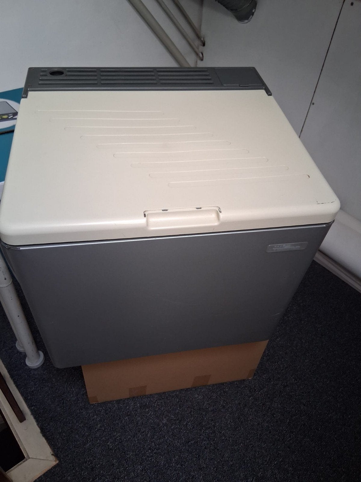 koelbox camping.40 ltr. stroom/gas/12v., Caravans en Kamperen, Koelboxen, Ophalen, Elektrisch