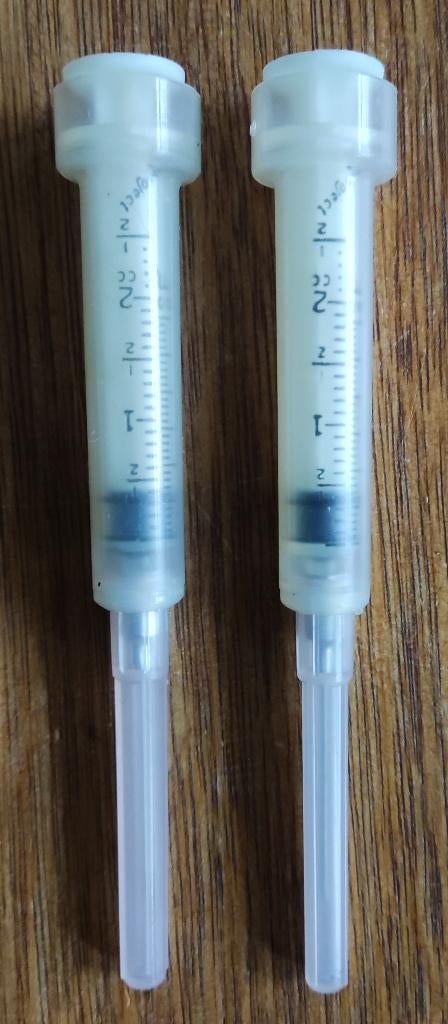2 Injectiespuiten, Ophalen of Verzenden, Zo goed als nieuw