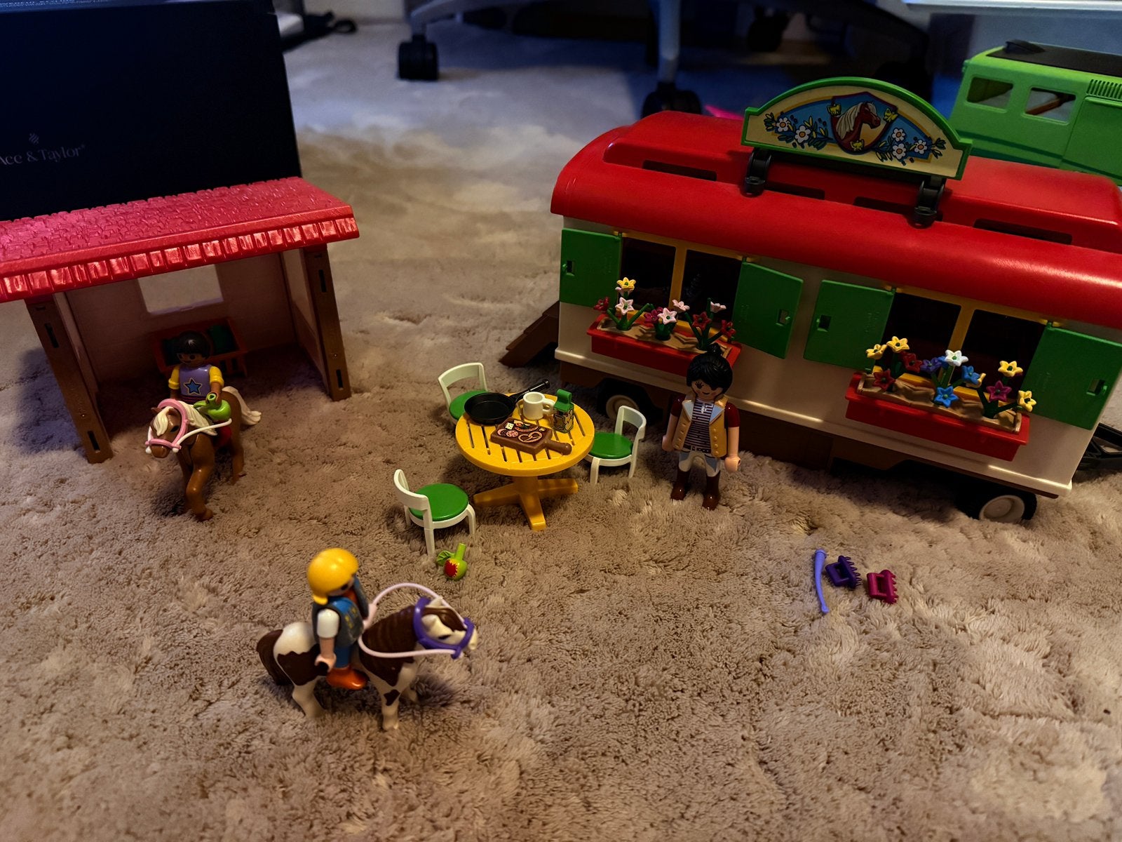Playmobiel county ponycamp aanhanger, Ophalen, Zo goed als nieuw
