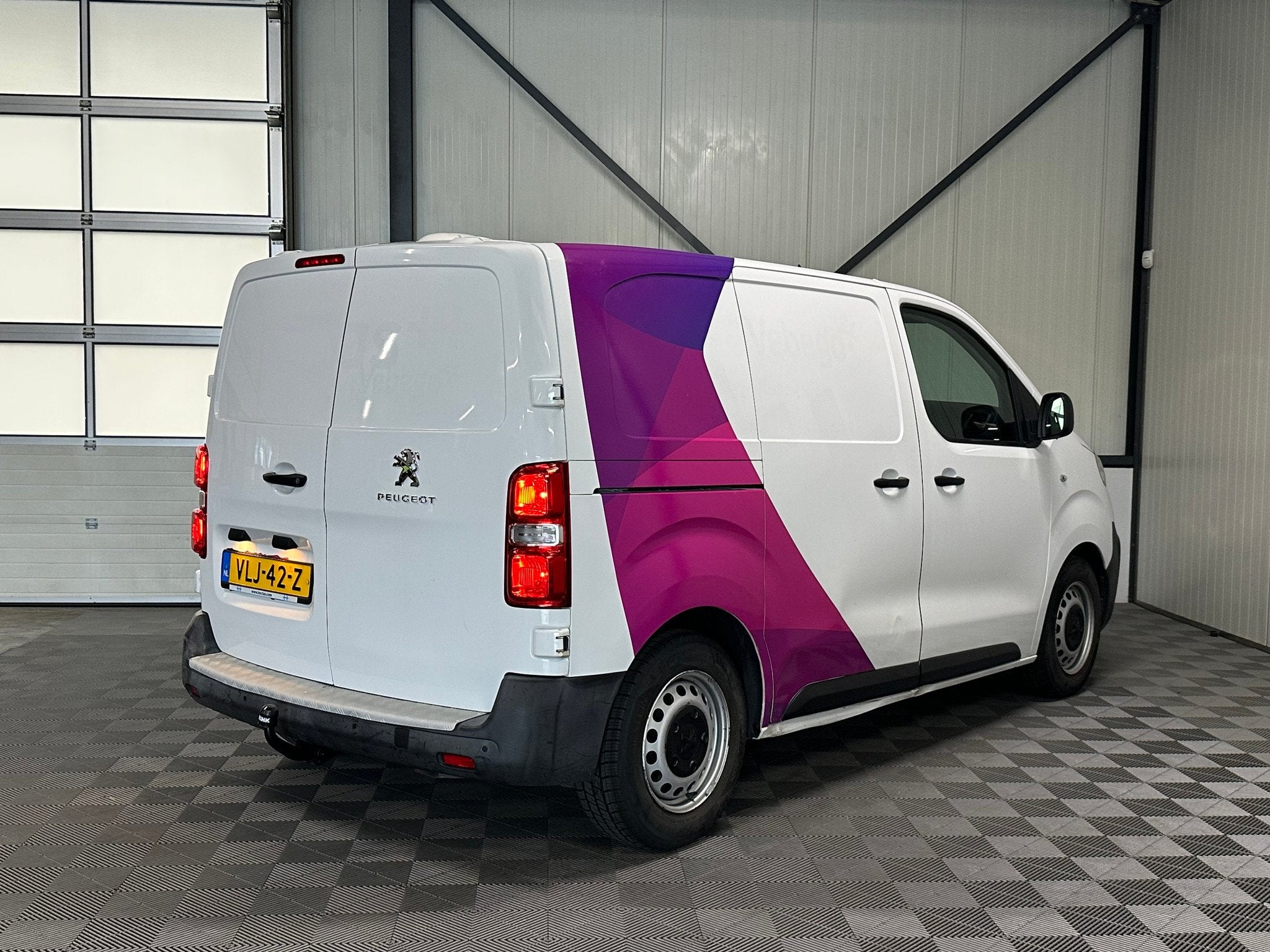 Peugeot Expert 1.5 BlueHDI | Compact Premium 3-Pers | Airco, Gebruikt, Euro 6, 4 cilinders, Wit