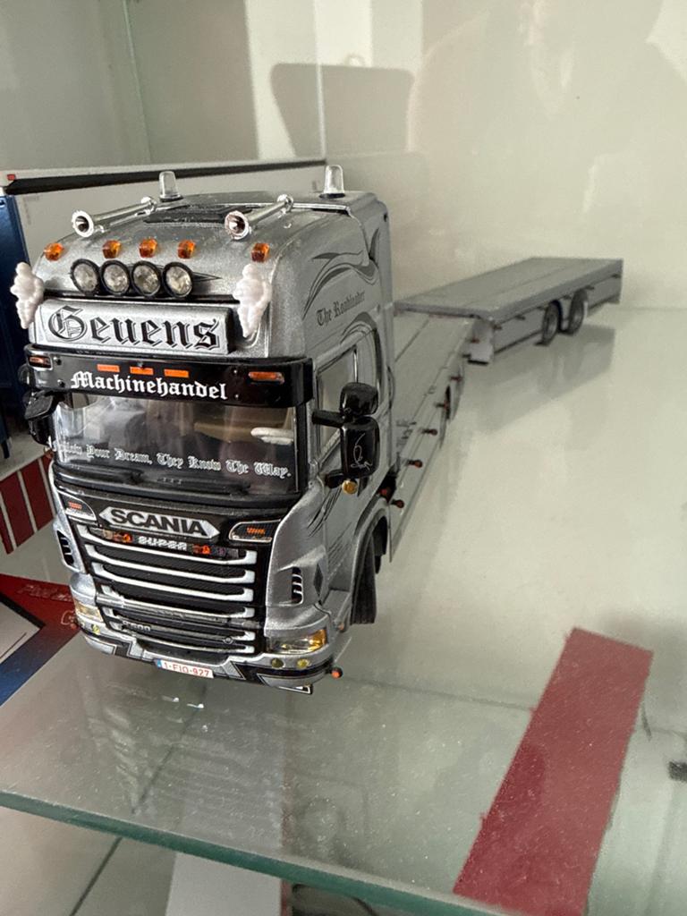Scania R500 Geuens Machinehandel modelvrachtwagen, Overige merken, 1:50 of kleiner, Ophalen of Verzenden, Zo goed als nieuw