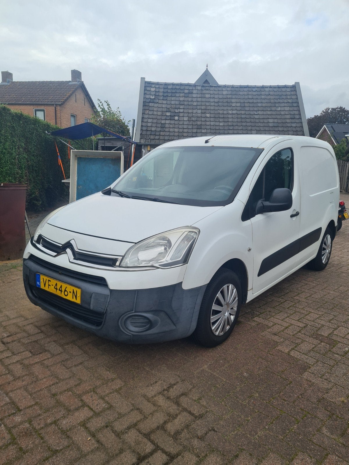 Citroën Berlingo 1.6 HDI 55KW 2013, 1360 kg, 74 pk, 4 cilinders, Citroën