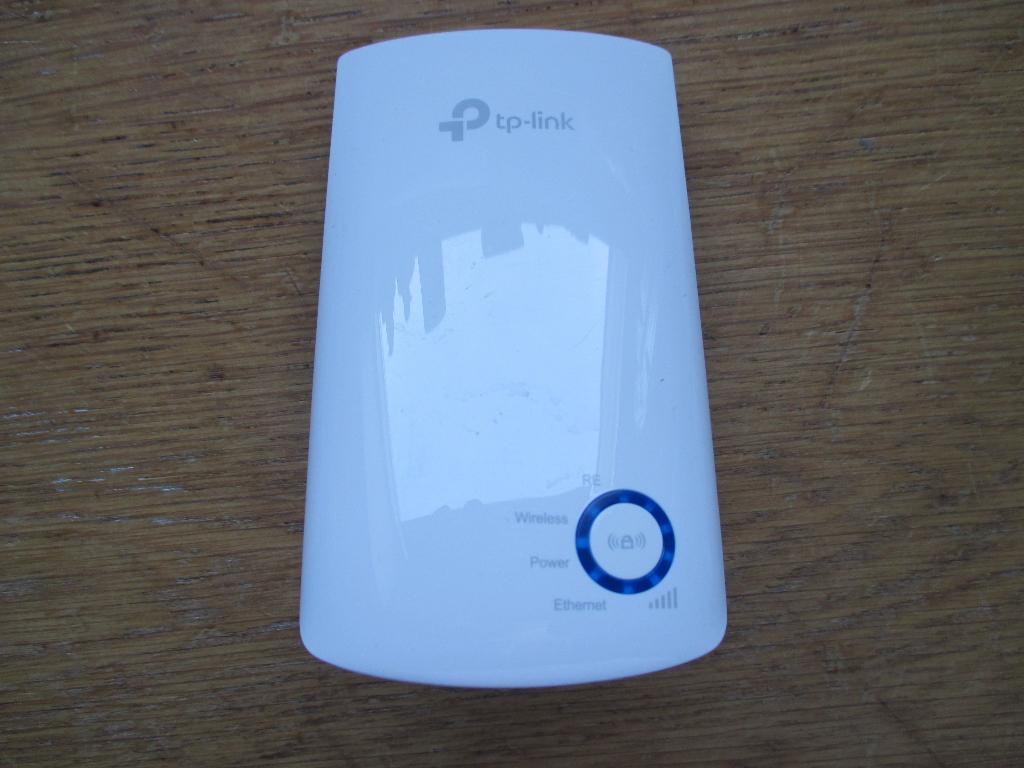 WIFI VERSTERKER / REPEATER  - TP LINK, Ophalen of Verzenden, Zo goed als nieuw